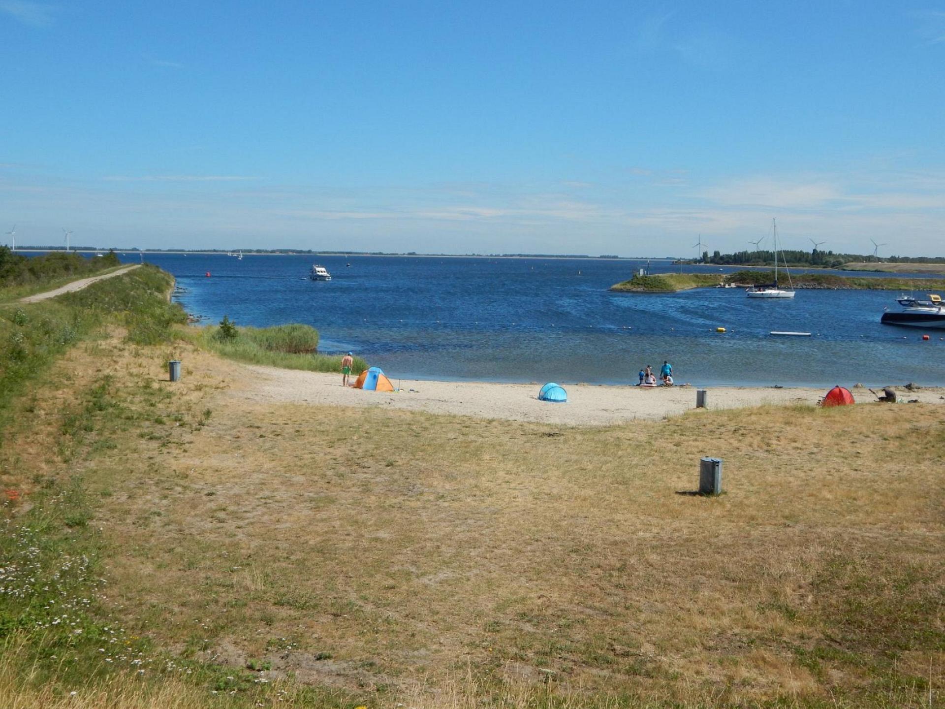 Strand Bruinisse rechts